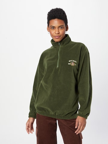 BDG Urban Outfitters Sweter w kolorze zielony: przód