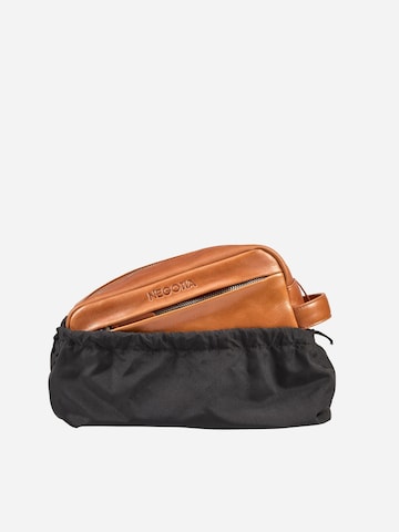 NEGOTIA Leather Toilettas 'Mori' in Bruin