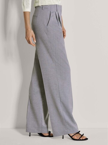 MADELEINE Loosefit Hose in Grau