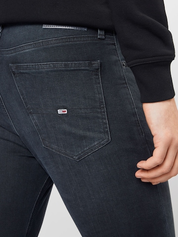 Tommy Jeans Skinny Džíny 'Simon' – černá