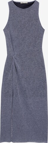 Pull&Bear Knitted dress in Blue: front