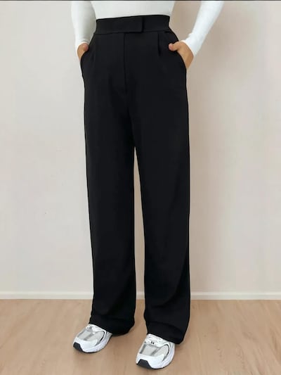 Hiccup Pantalon à pince en 32 en noir, Vue avec produit