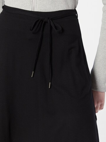 ABOUT YOU Skirt 'Maxine' in Black