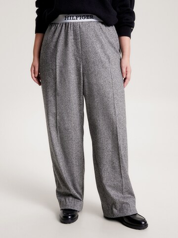 Loosefit Pantalon Tommy Hilfiger Curve en gris : devant