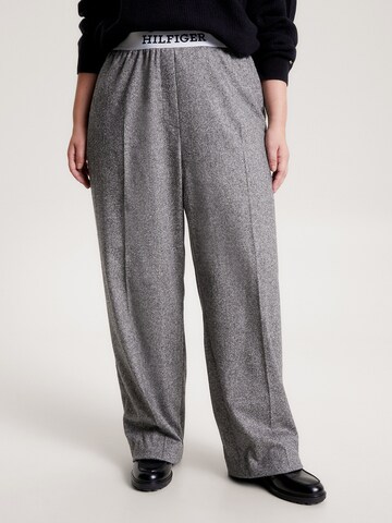 Tommy Hilfiger Curve Loose fit Pants in Grey: front