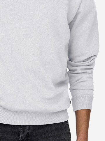 Only & Sons Regular fit Sweatshirt 'ONSCeres' i vit
