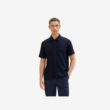 Coupe regular Chemise TOM TAILOR en bleu : devant