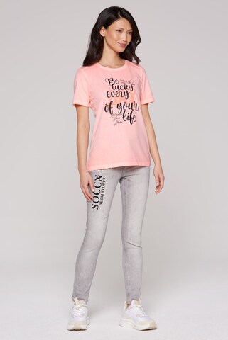 Soccx T-Shirt mit Wording Print in Orange