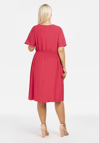 Robe de cocktail Karko en rose