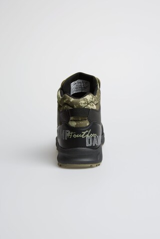 CAMP DAVID High-Top Sneakers in Green