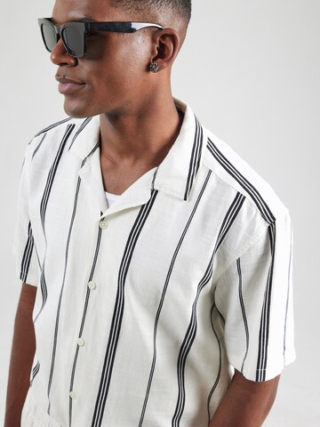 Only & Sons Comfort Fit Риза 'ONSSTEPAN' в бяло