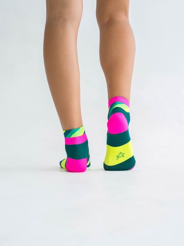 INCYLENCE Sportsocken 'STRIDES SHORT' in Grün