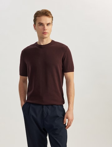 Koton Sweater in Red: front