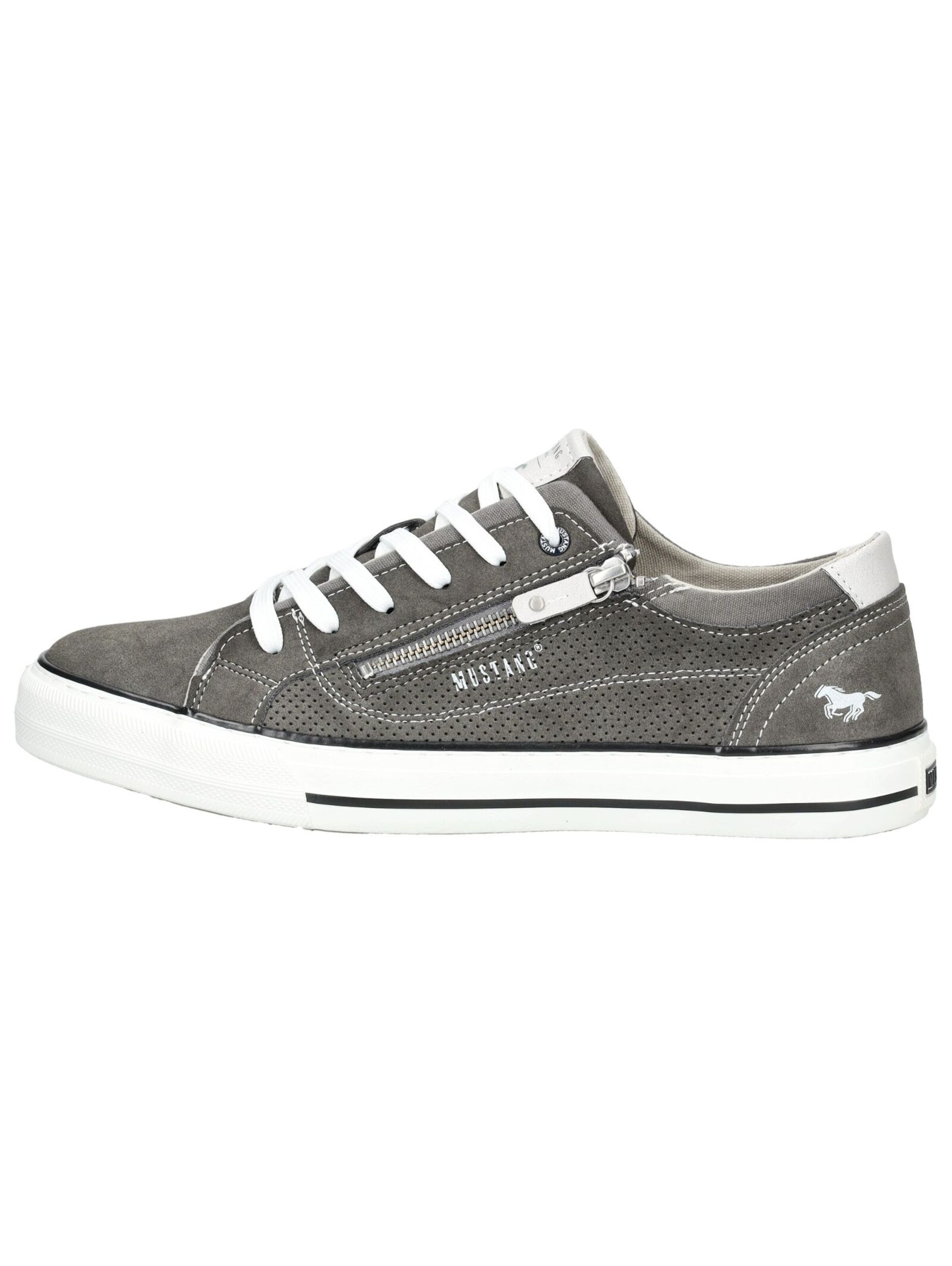 Sneaker bassa di MUSTANG in grigio