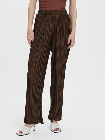 VERO MODA Regular Trousers 'Sutton' in Brown: front