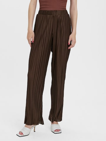 VERO MODA Regular Broek 'Sutton' in Bruin: voorkant