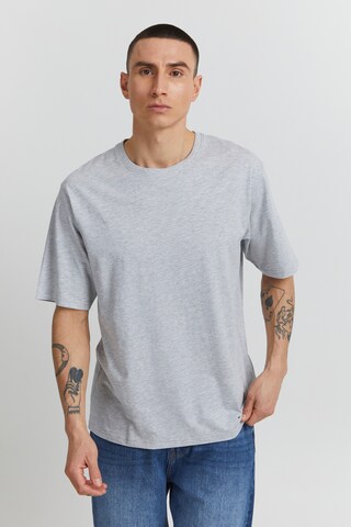 11 Project - Camiseta 'BRIGGS' en gris: frente