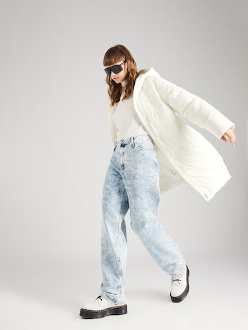 Calvin Klein Jeans - Abrigo de invierno en blanco