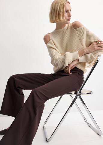 MANGO Regular Pants in Red