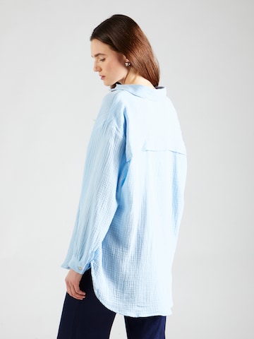 Sublevel Blouse in Blue