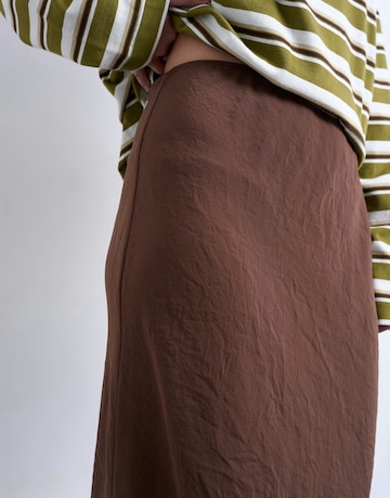 TOPSHOP Φούστα 'ISA BIAS' σε καφέ