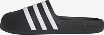 ADIDAS ORIGINALS - Zapatos abiertos 'Adifom Adilette' en negro: frente