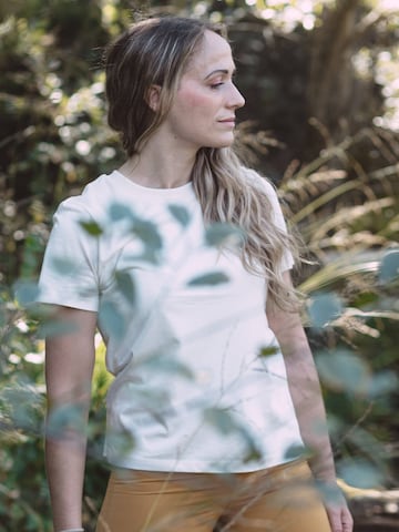 Life-Tree Shirt 'Fairwear Organic'‌‌ in Weiß