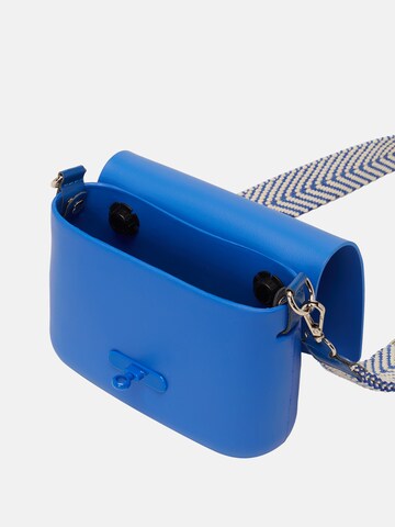 O bag Shoulder Bag in Blue
