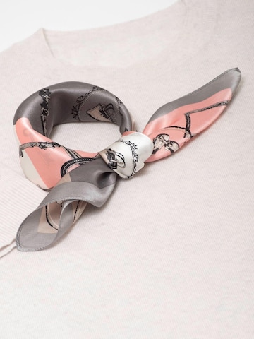 MayTree Scarf 'Victoria' in Pink