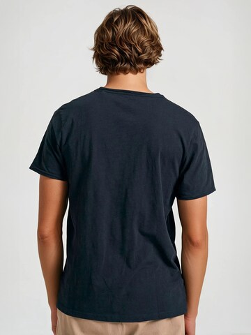 Funky Buddha Shirt in Black