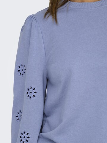 ONLY Sweatshirt 'ONLFEMME' in Blau