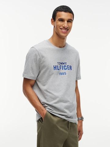 TOMMY HILFIGER Shirt in Grey: front