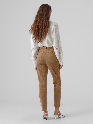 Regular Pantalon 'BRENDA' VERO MODA en beige