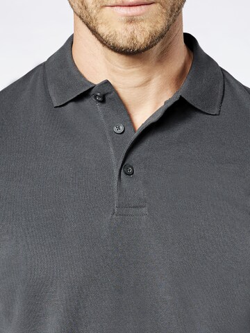 Expand Poloshirt in Grau