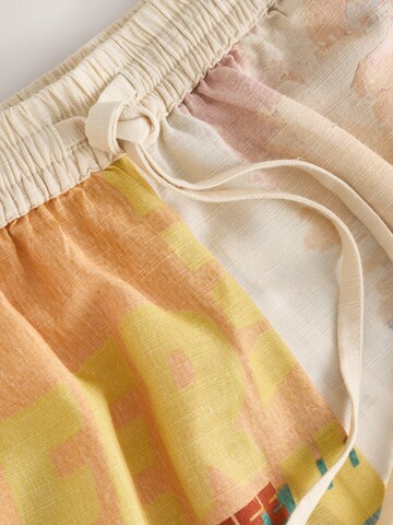 regular Pantaloni di Next in colori misti