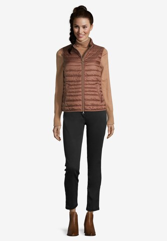 Betty Barclay Bodywarmer in Bruin: voorkant