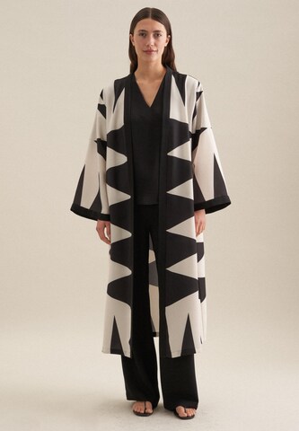 SEIDENSTICKER Kimono in Zwart: voorkant