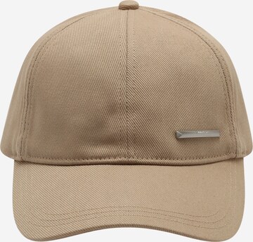 Casquette 'PYRAMID PLAQUE' Calvin Klein en marron : devant