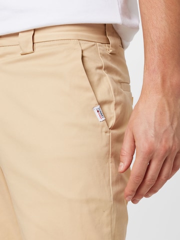 Tommy Jeans Regular Chino 'DAD' in Beige