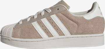 ADIDAS ORIGINALS - Zapatillas deportivas bajas 'Superstar II' en beige: frente