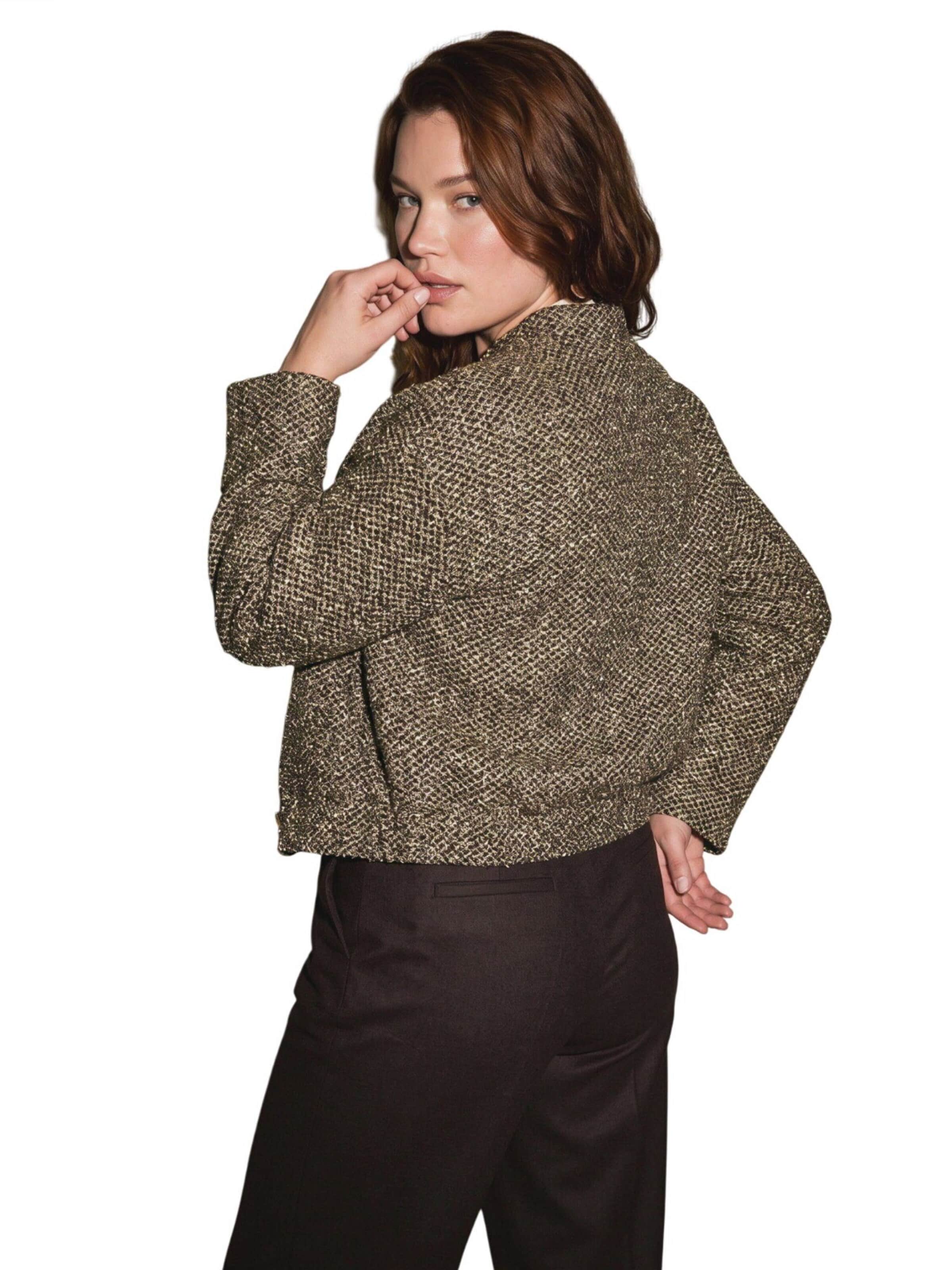 Shape Of You Between-season jacket in Black