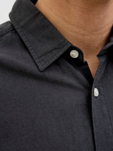 Slim fit Camicia 'JJEBreeze' di JACK & JONES in nero