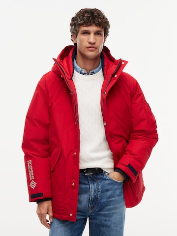 TOMMY HILFIGER Winter Parka in Red: front