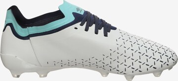 UMBRO Soccer Cleats in White