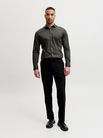 Jack & Jones Premium Πολύ εφαρμοστό Πουκάμισο 'JJPRPARMA' σε πράσινο