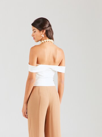 Top 'Elora' di millane in bianco