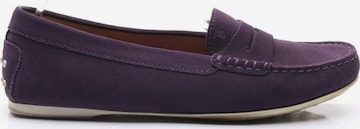 Tod's Flats & Loafers in 37 in Purple: front