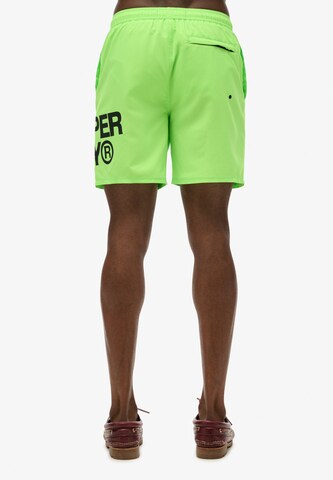 Shorts de bain Superdry en vert