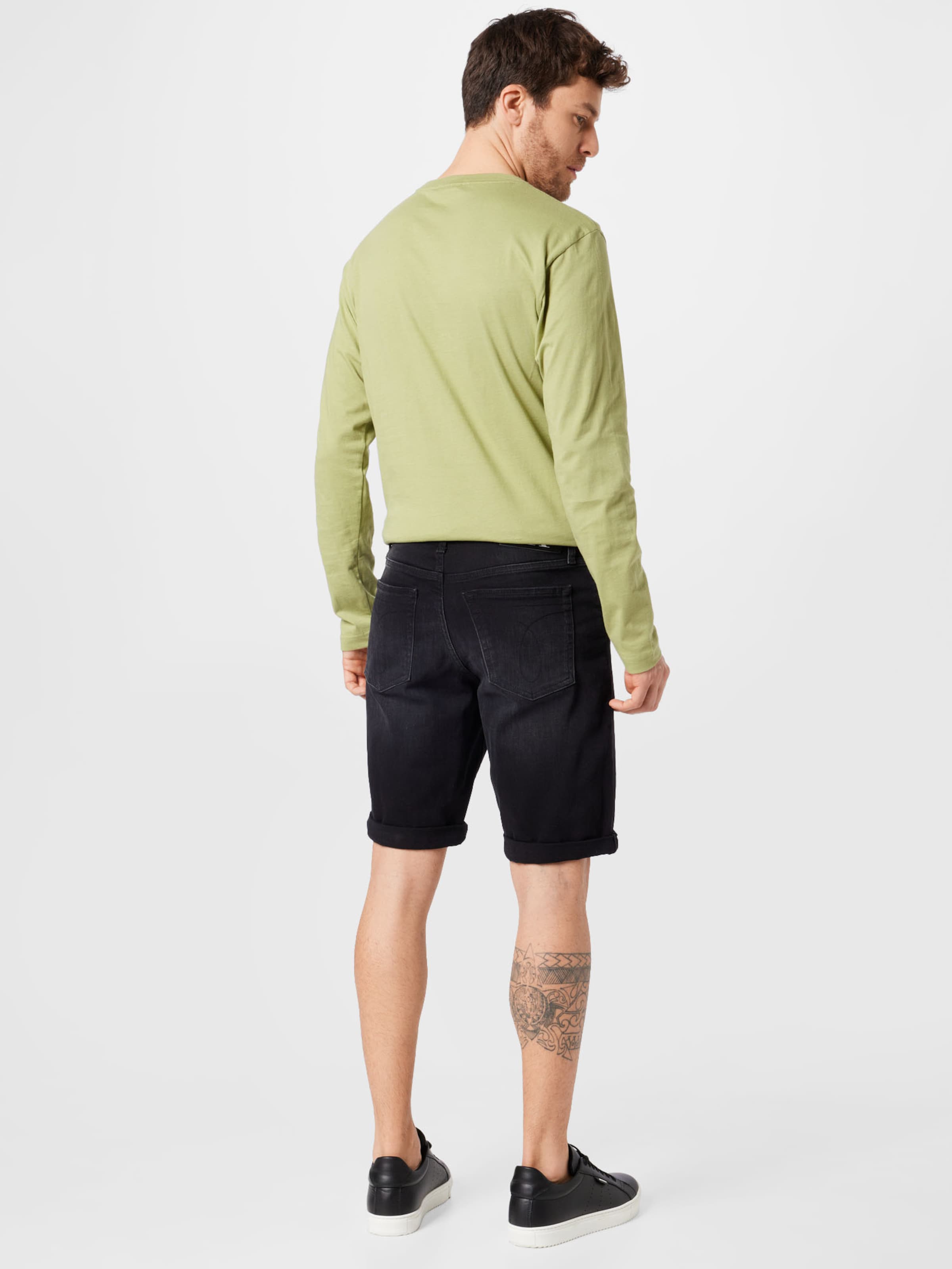 Männer Hosen Calvin Klein Jeans Shorts in Schwarz - KY62590