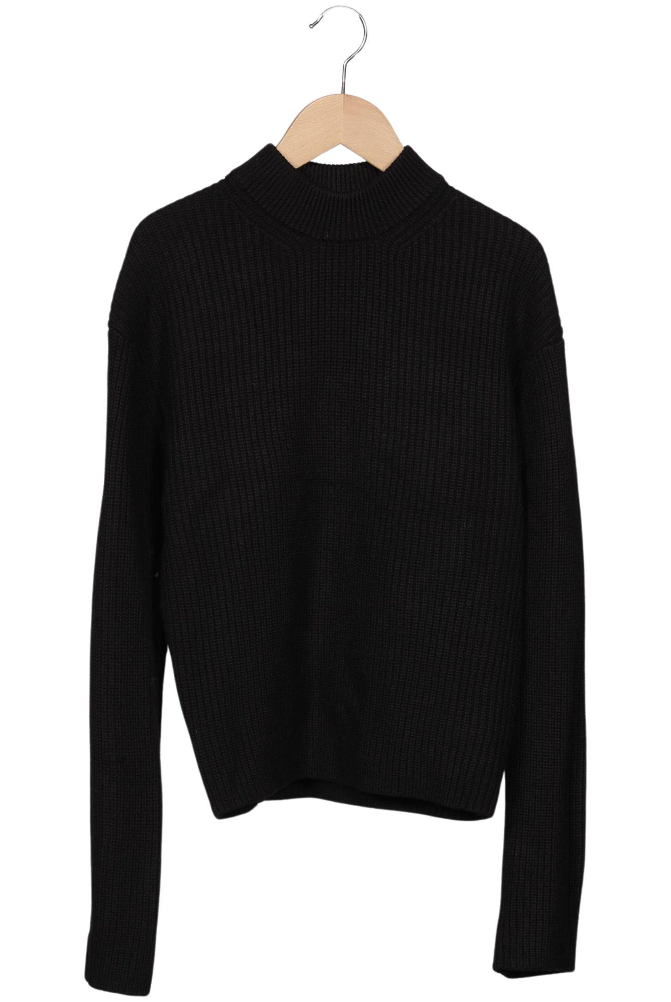 Filippa K Sweater & Cardigan in S in Black: front